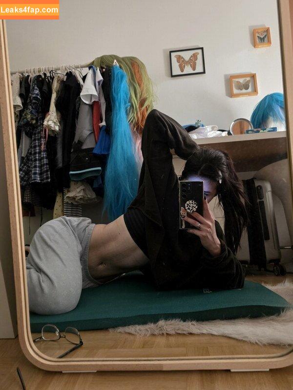 weeniestwee / deetofficial leaked photo photo #0044