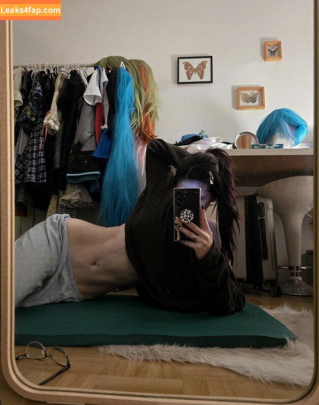 weeniestwee / deetofficial leaked photo photo #0045