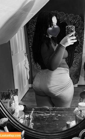 Weezy Weezyouttaherea photo #0040