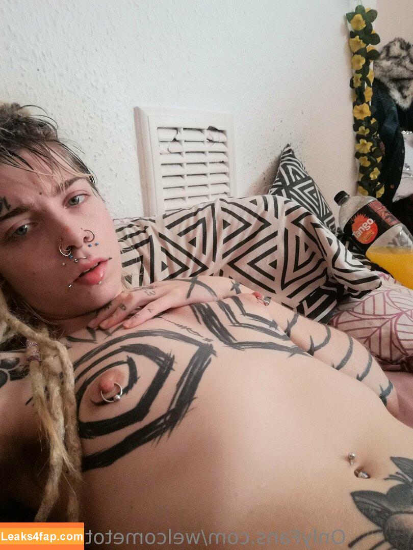 welcometothesewer /  leaked photo photo #0093