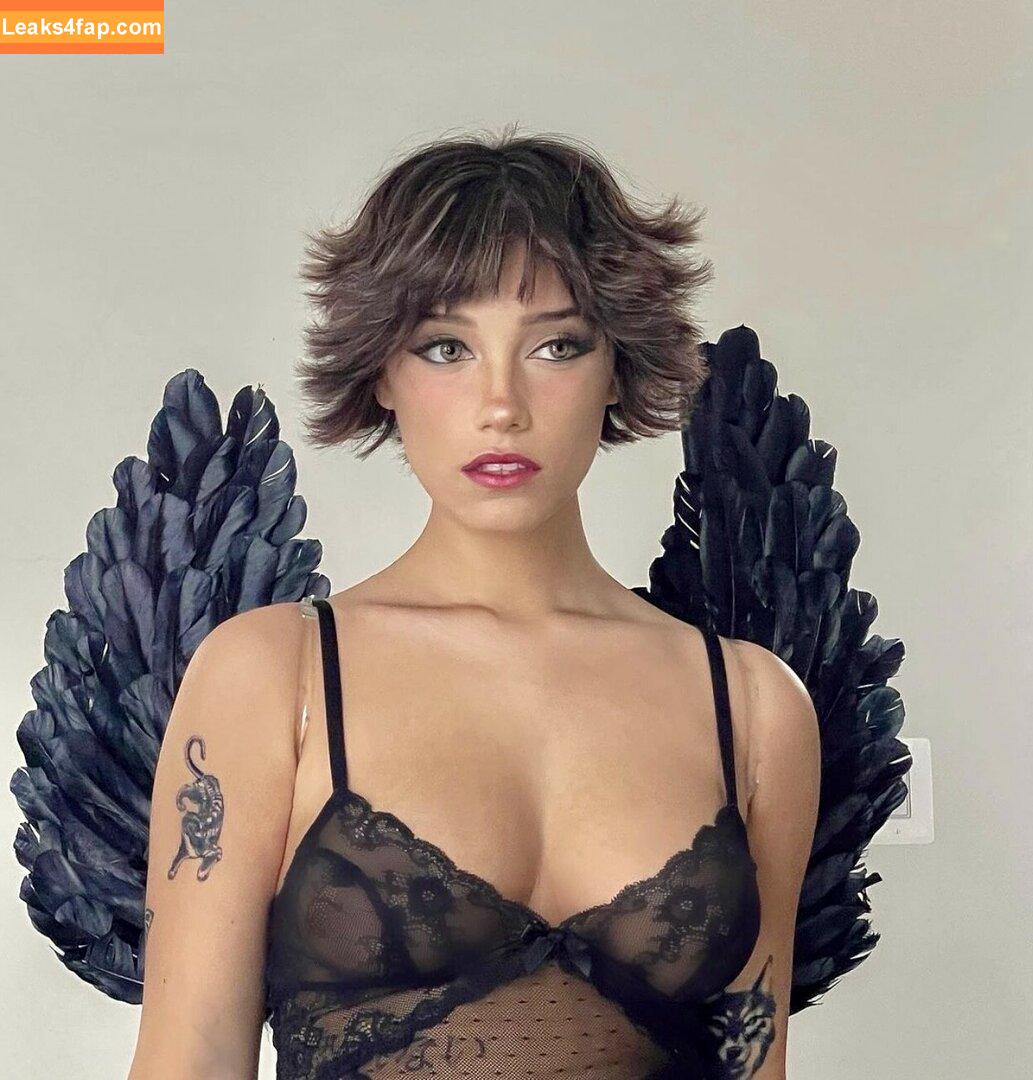 wellbeingwithabigail / Abigail St. John leaked photo photo #0078