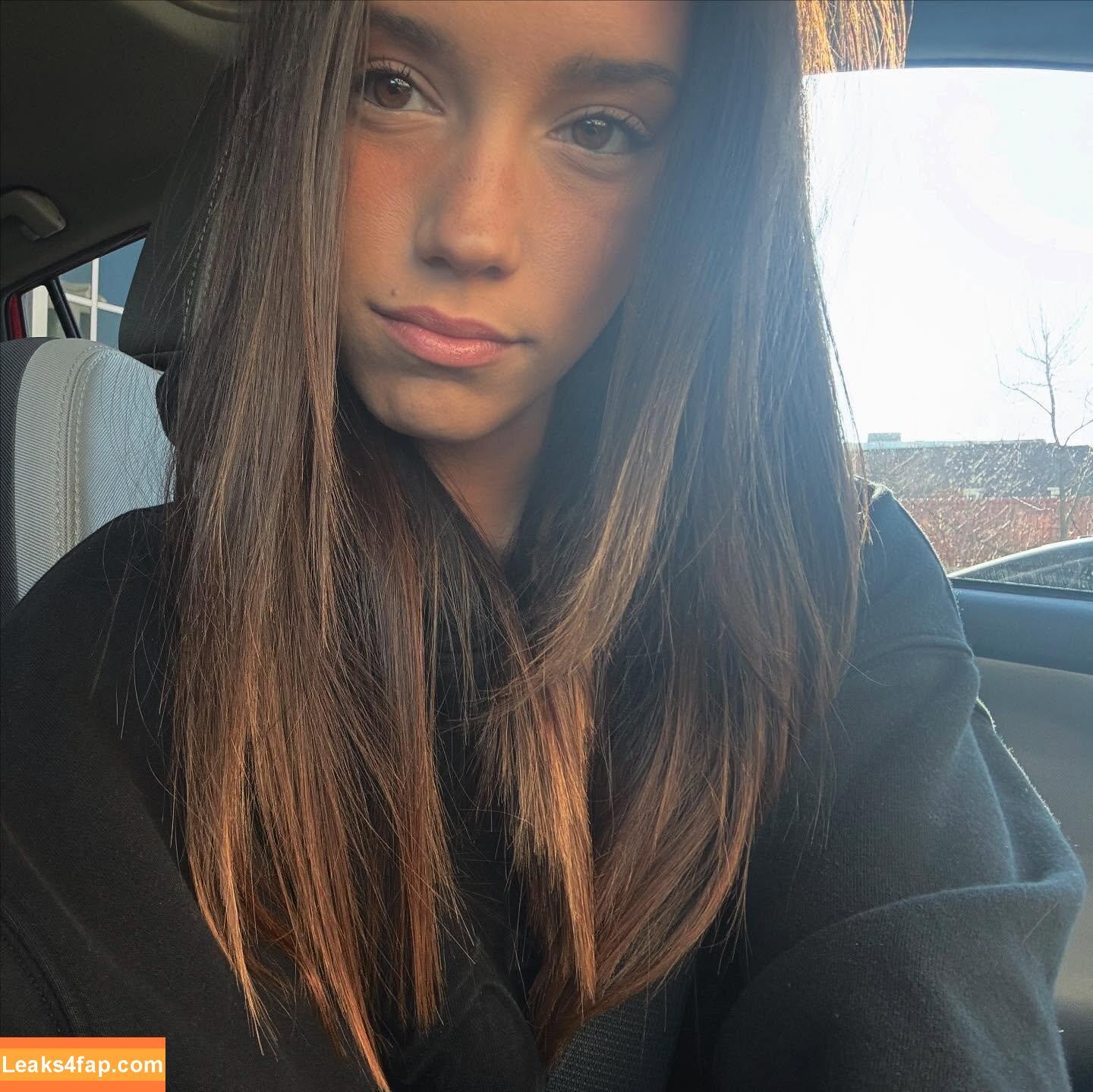 wellbeingwithabigail / Abigail St. John leaked photo photo #0182