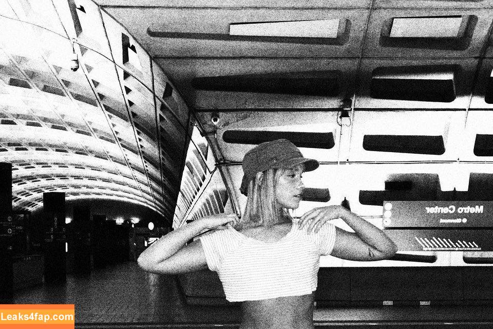 wellbeingwithabigail / Abigail St. John leaked photo photo #0207