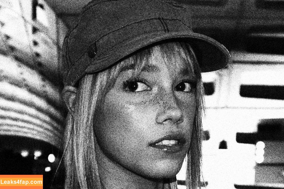 wellbeingwithabigail / Abigail St. John leaked photo photo #0209