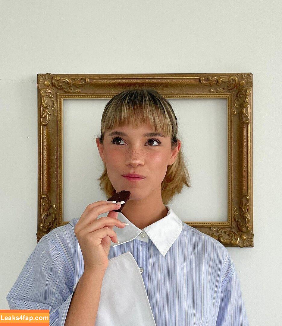 wellbeingwithabigail / Abigail St. John leaked photo photo #0220