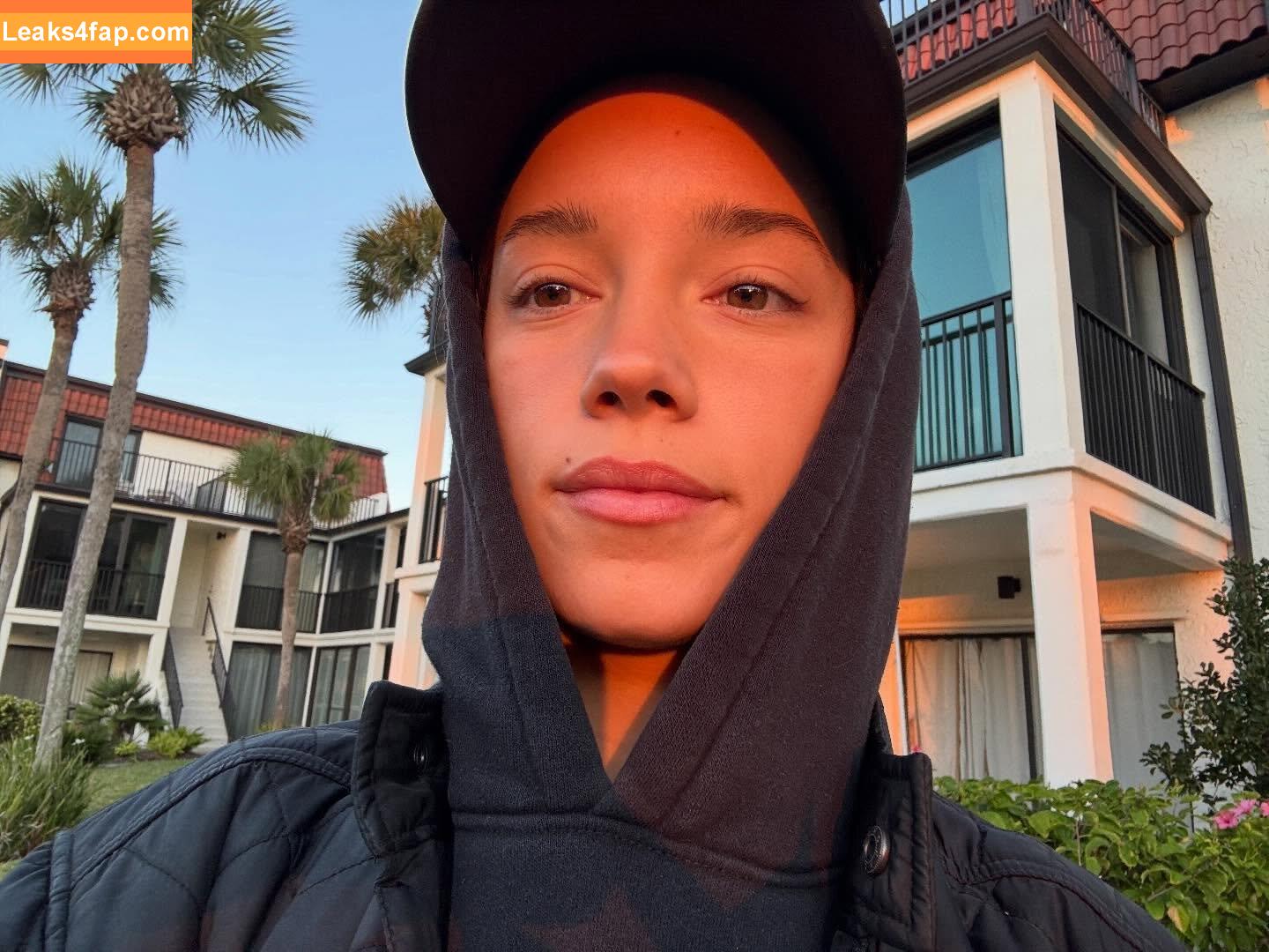 wellbeingwithabigail / Abigail St. John leaked photo photo #0234