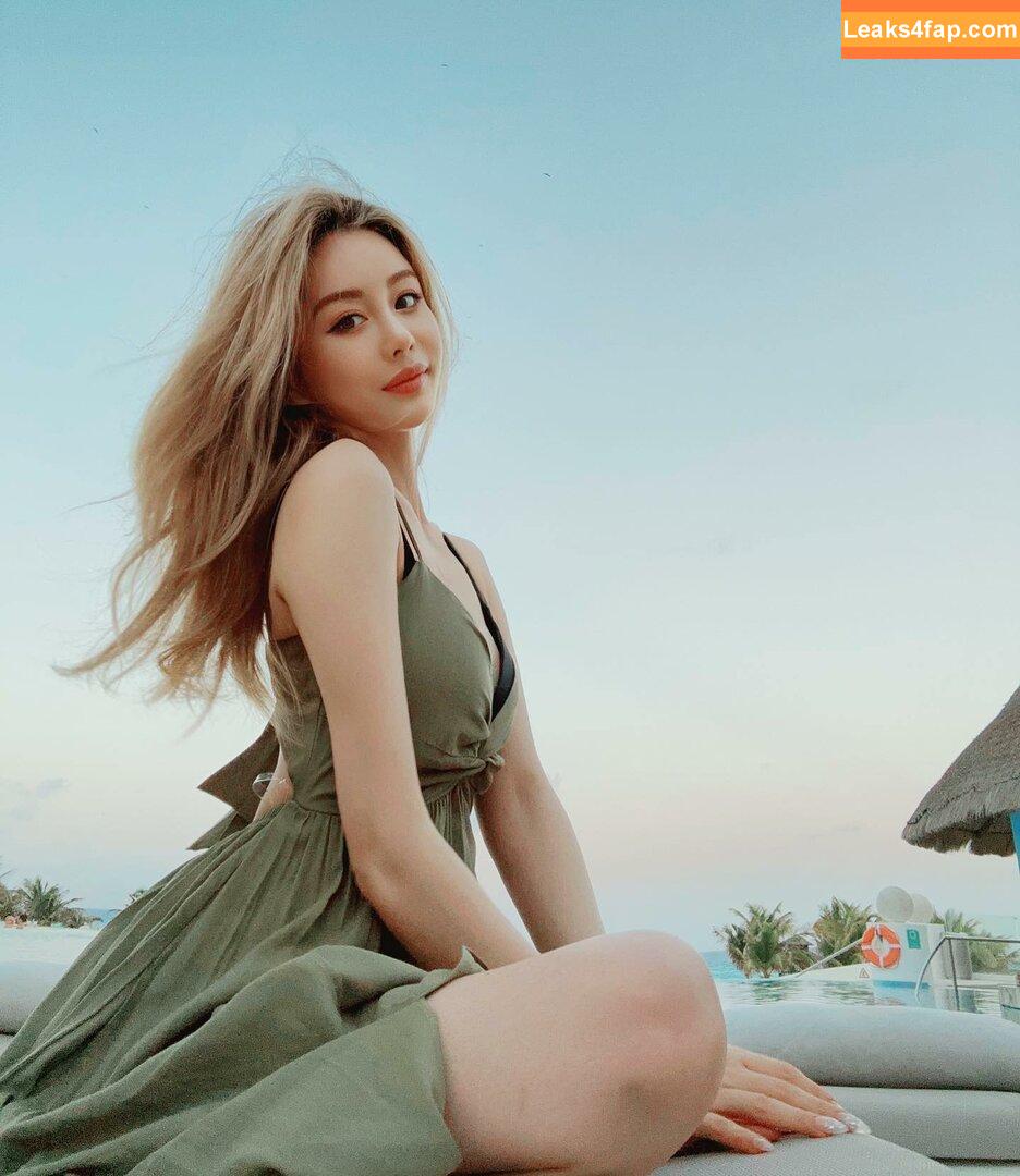 Wengie / gwengwiz leaked photo photo #0001