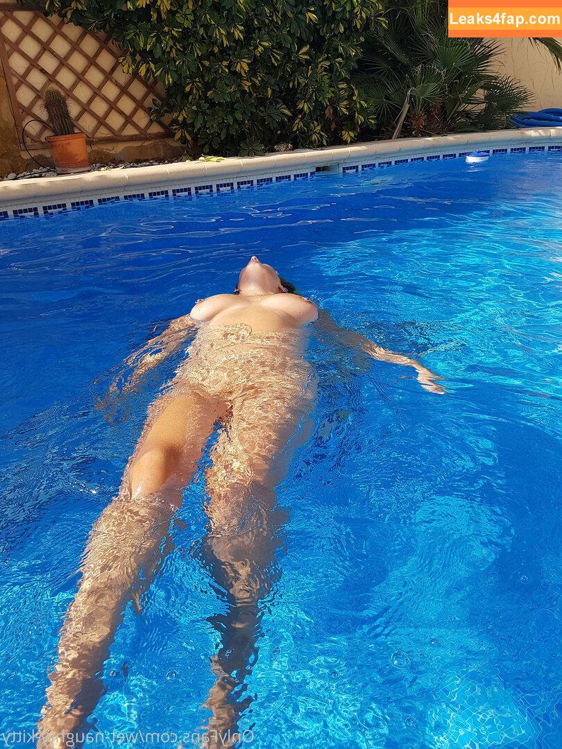 wet-naughty-kitty / suminniebaek leaked photo photo #0027