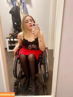 Wheelchairgirl photo #0012