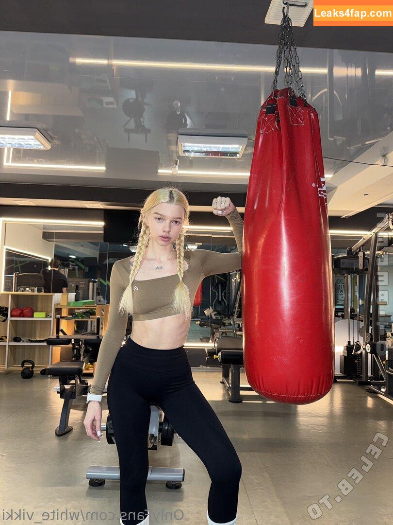 white_vikki /  leaked photo photo #0092