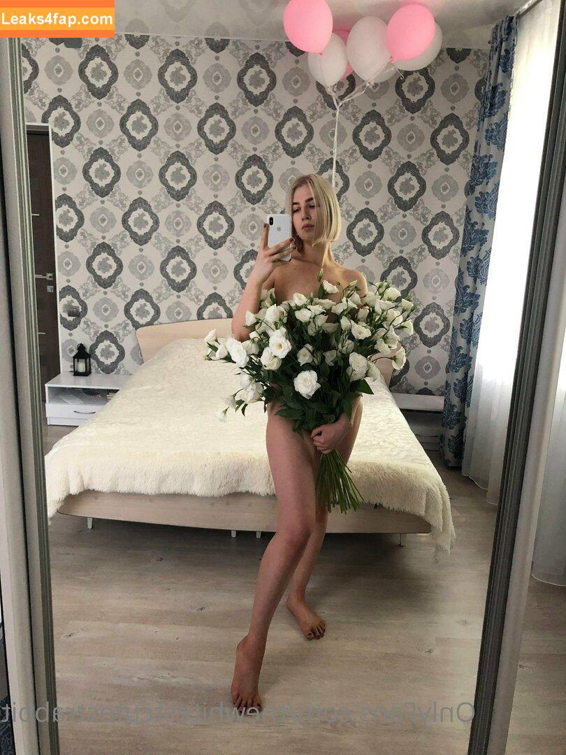 whiterrabbit /  leaked photo photo #0010