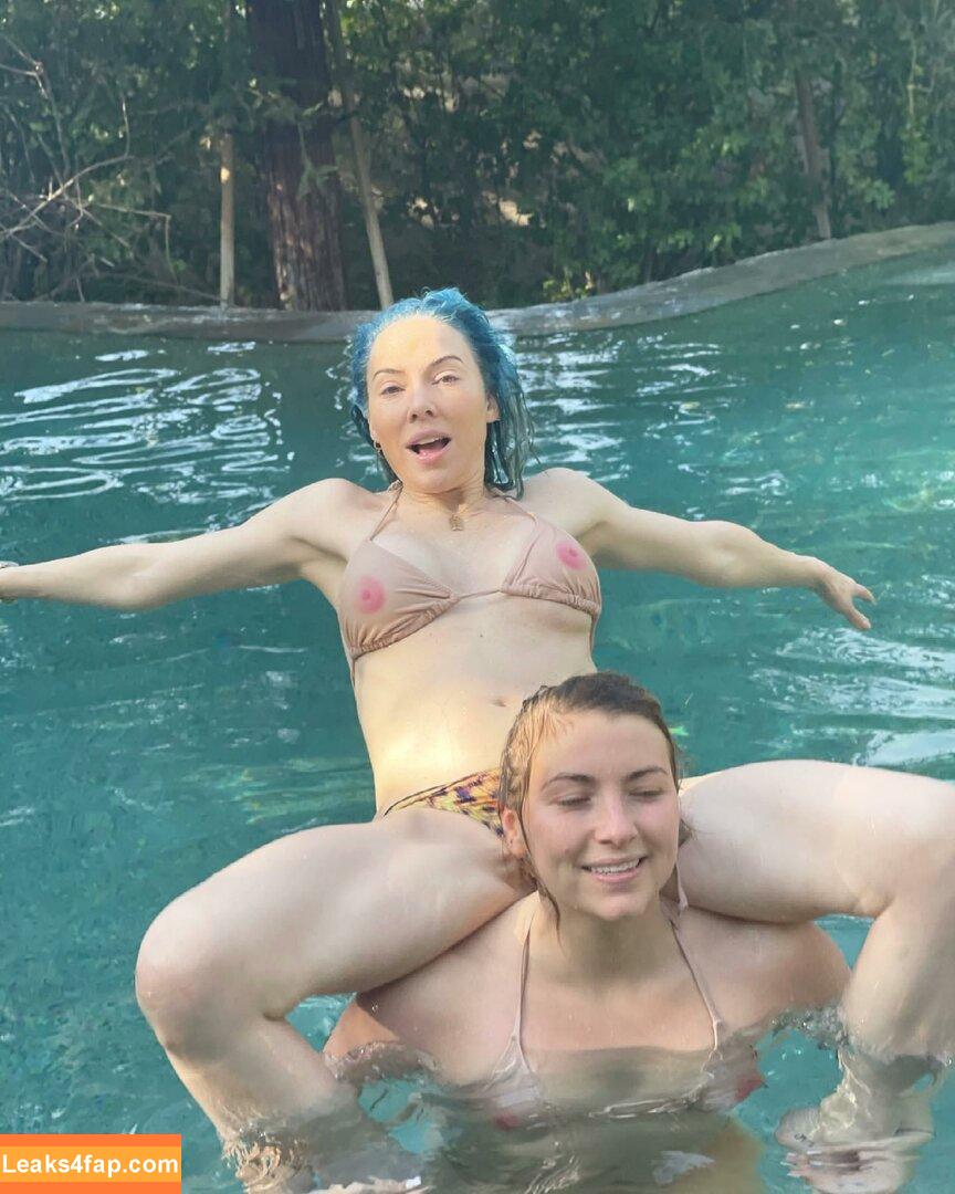 Whitney Cummings / whitneycummings leaked photo photo #0012