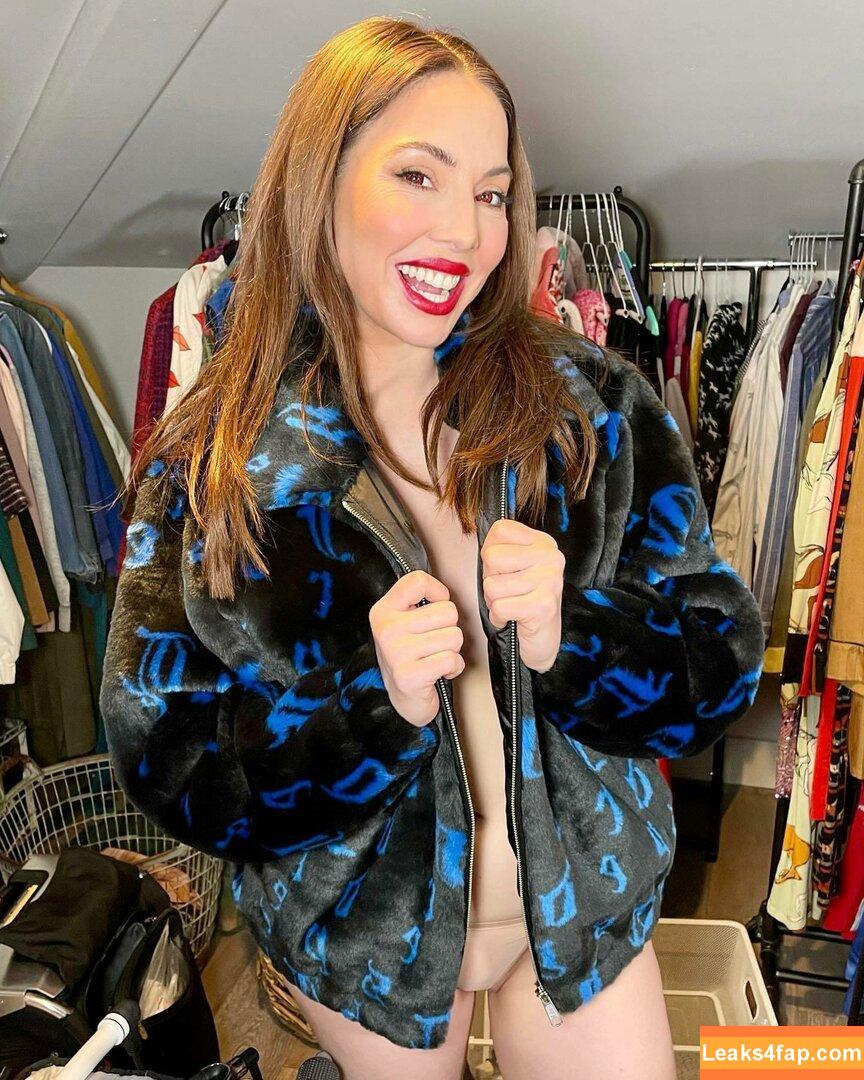 Whitney Cummings / whitneycummings leaked photo photo #0037