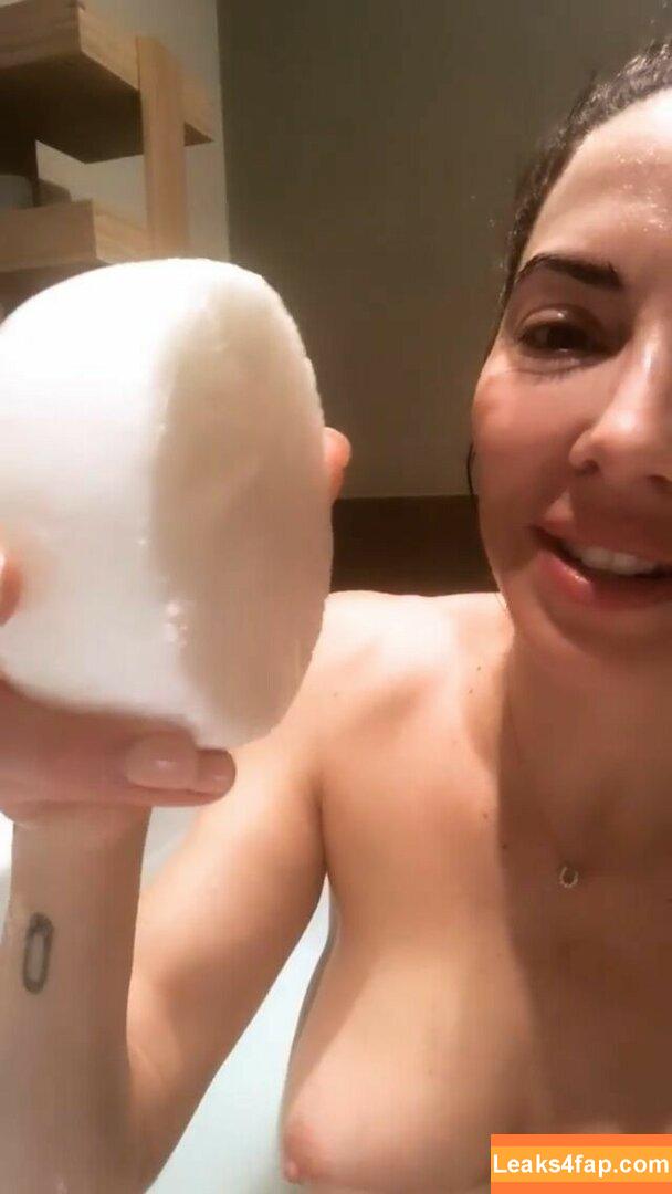 Whitney Cummings / whitneycummings leaked photo photo #0062