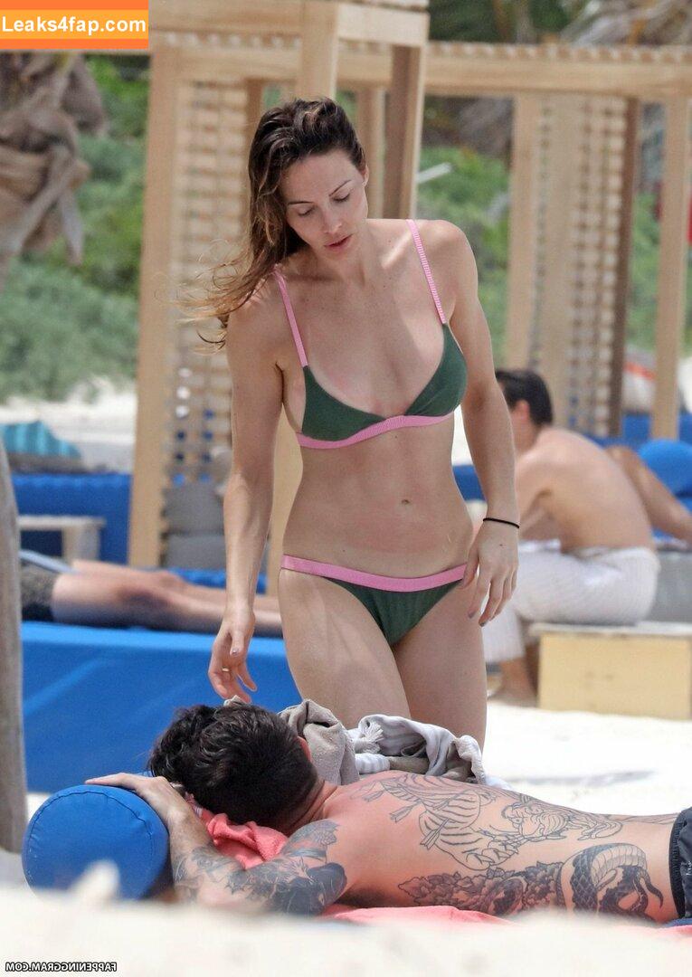 Whitney Cummings / whitneycummings leaked photo photo #0183