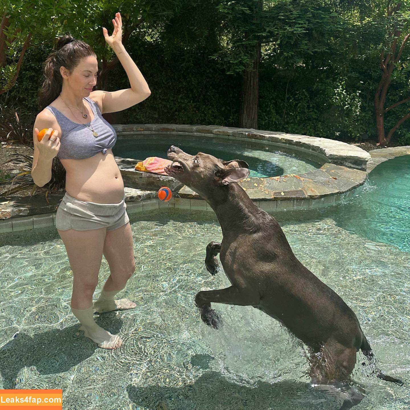 Whitney Cummings / whitneycummings leaked photo photo #0313