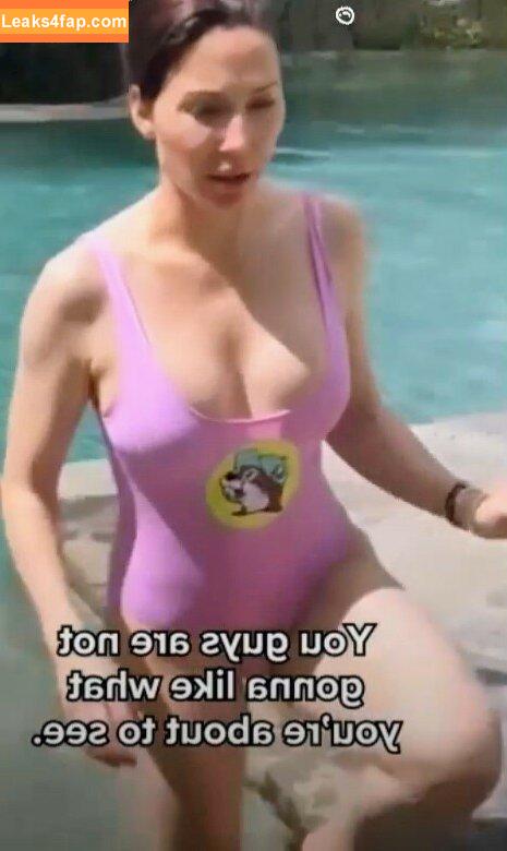 Whitney Cummings / whitneycummings leaked photo photo #0360