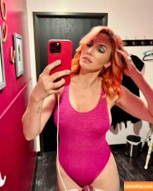 Whitney Cummings photo #0076