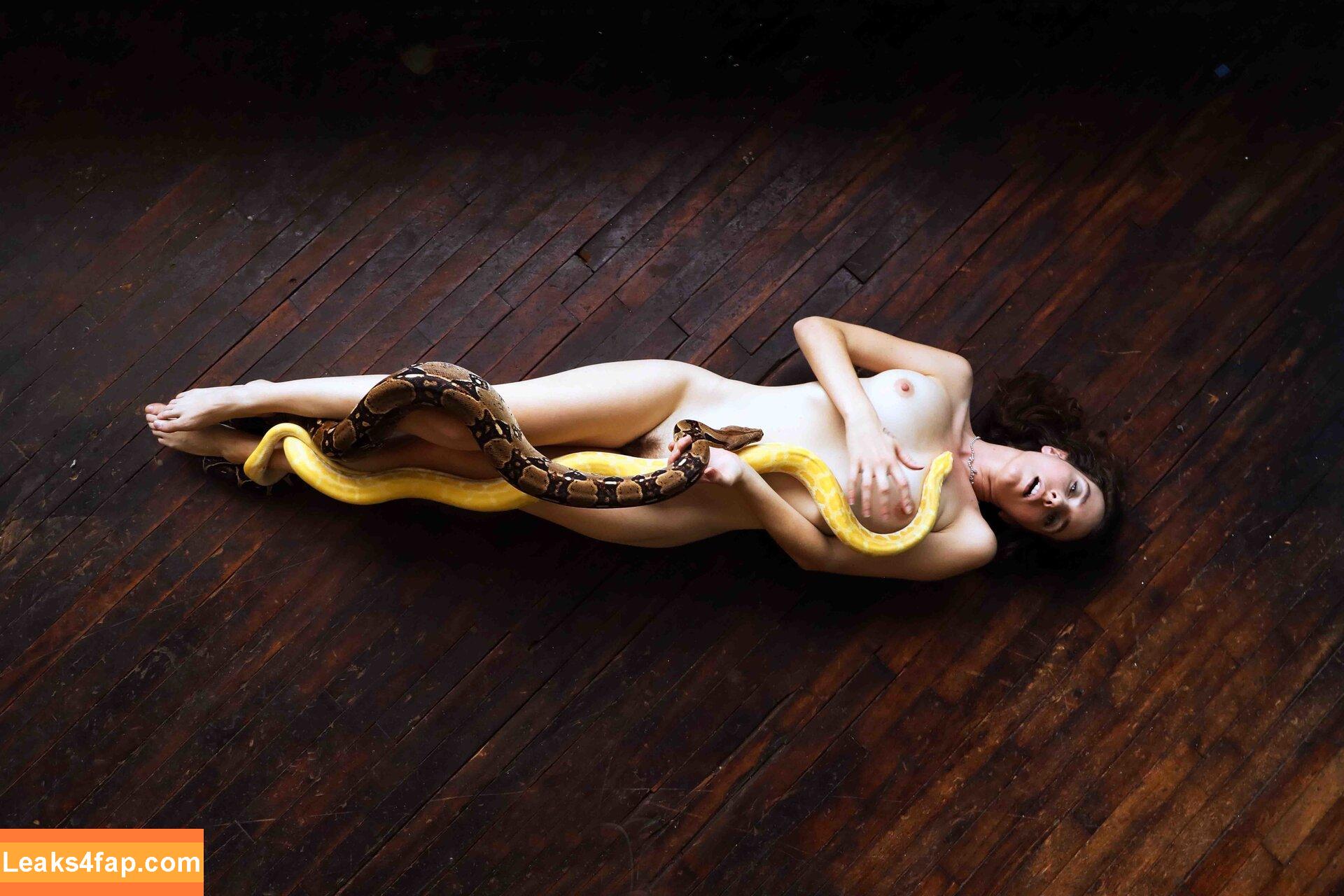 Whitney Masters / whitney.masters leaked photo photo #0201