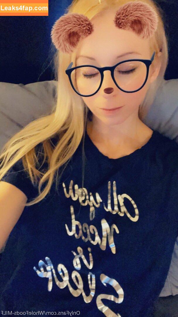 wholefoods-milf / milfs_of_wholefoods leaked photo photo #0006