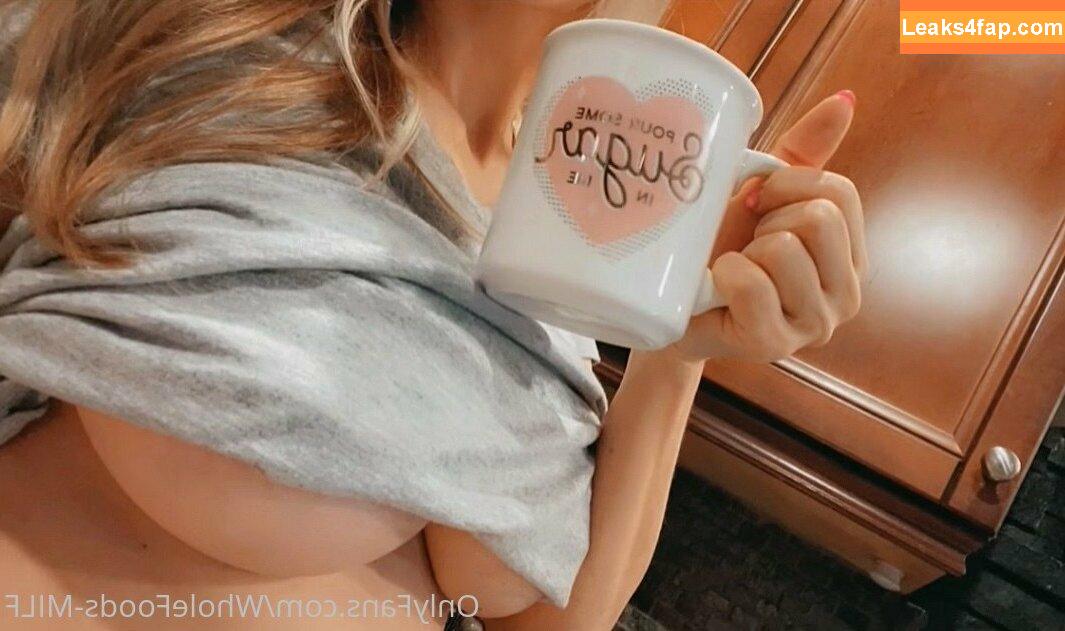 wholefoods-milf / milfs_of_wholefoods leaked photo photo #0013