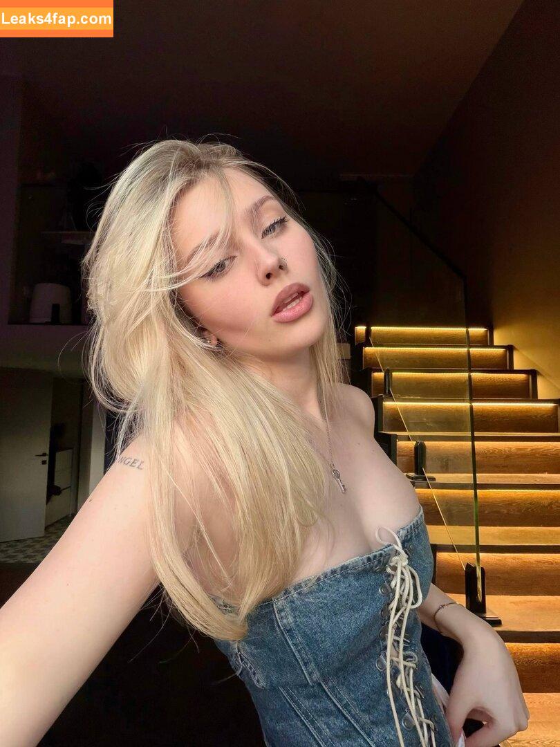 whylollycry /  leaked photo photo #0256