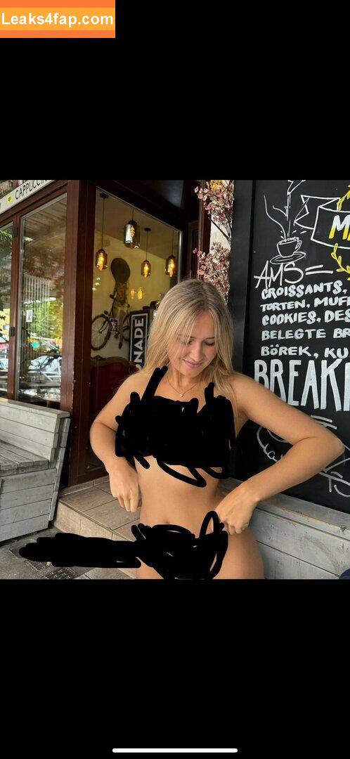 Wieke / wieke.l leaked photo photo #0362