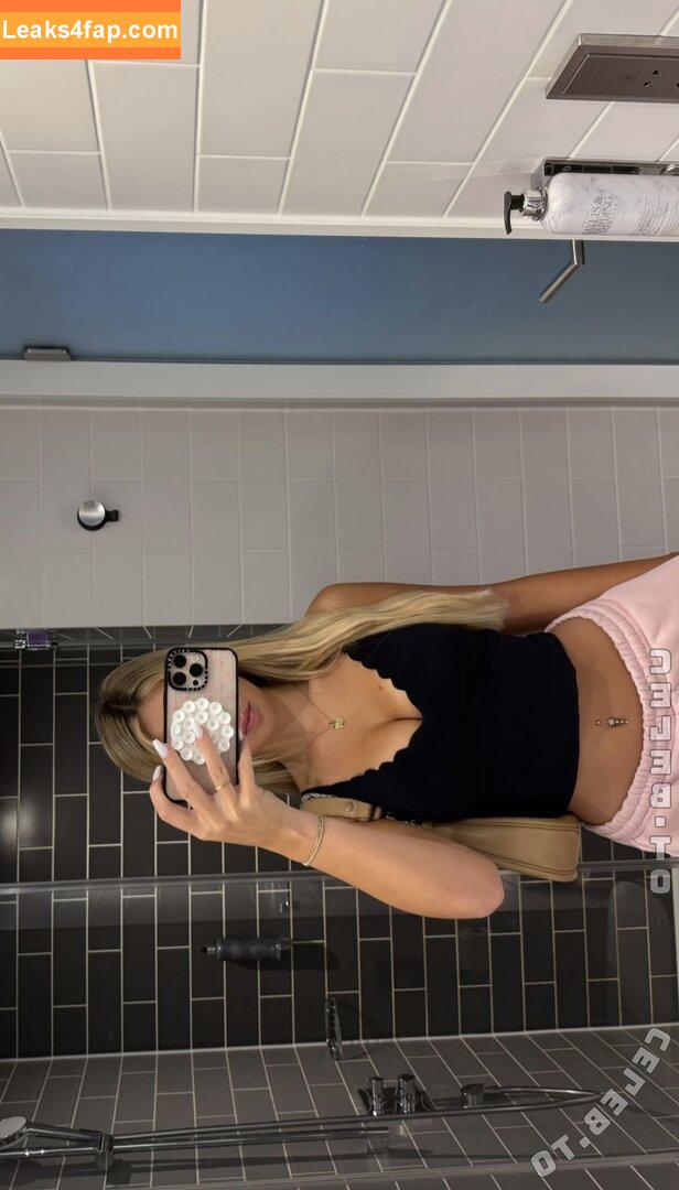 Wieke / wieke.l leaked photo photo #0379