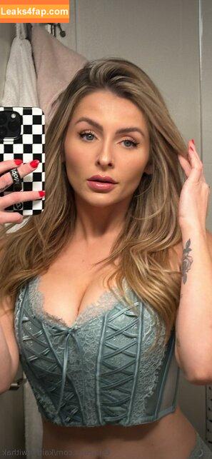 Wifespot / thekaitlyn_ leaked photo photo #0014
