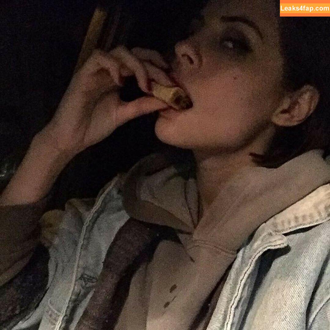 Willa Holland / pepsiholland / willaholland leaked photo photo #0019