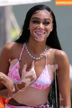 Winnie Harlow фото #0365