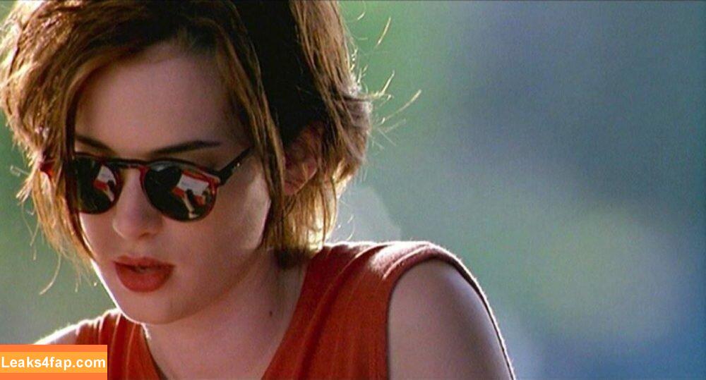 Winona Ryder / winonaryderofficial слитое фото фото #0067