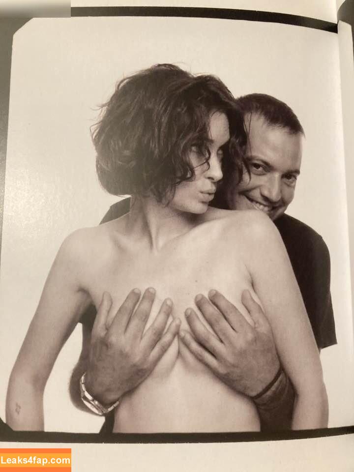 Winona Ryder / winonaryderofficial leaked photo photo #0125