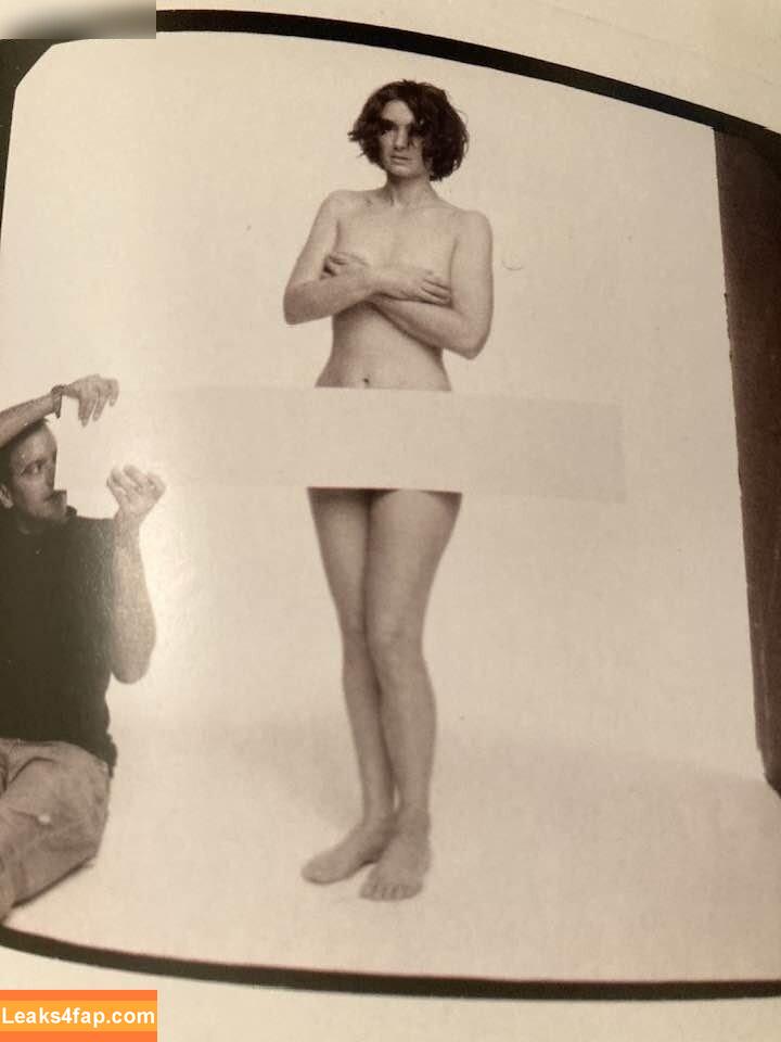 Winona Ryder / winonaryderofficial leaked photo photo #0130