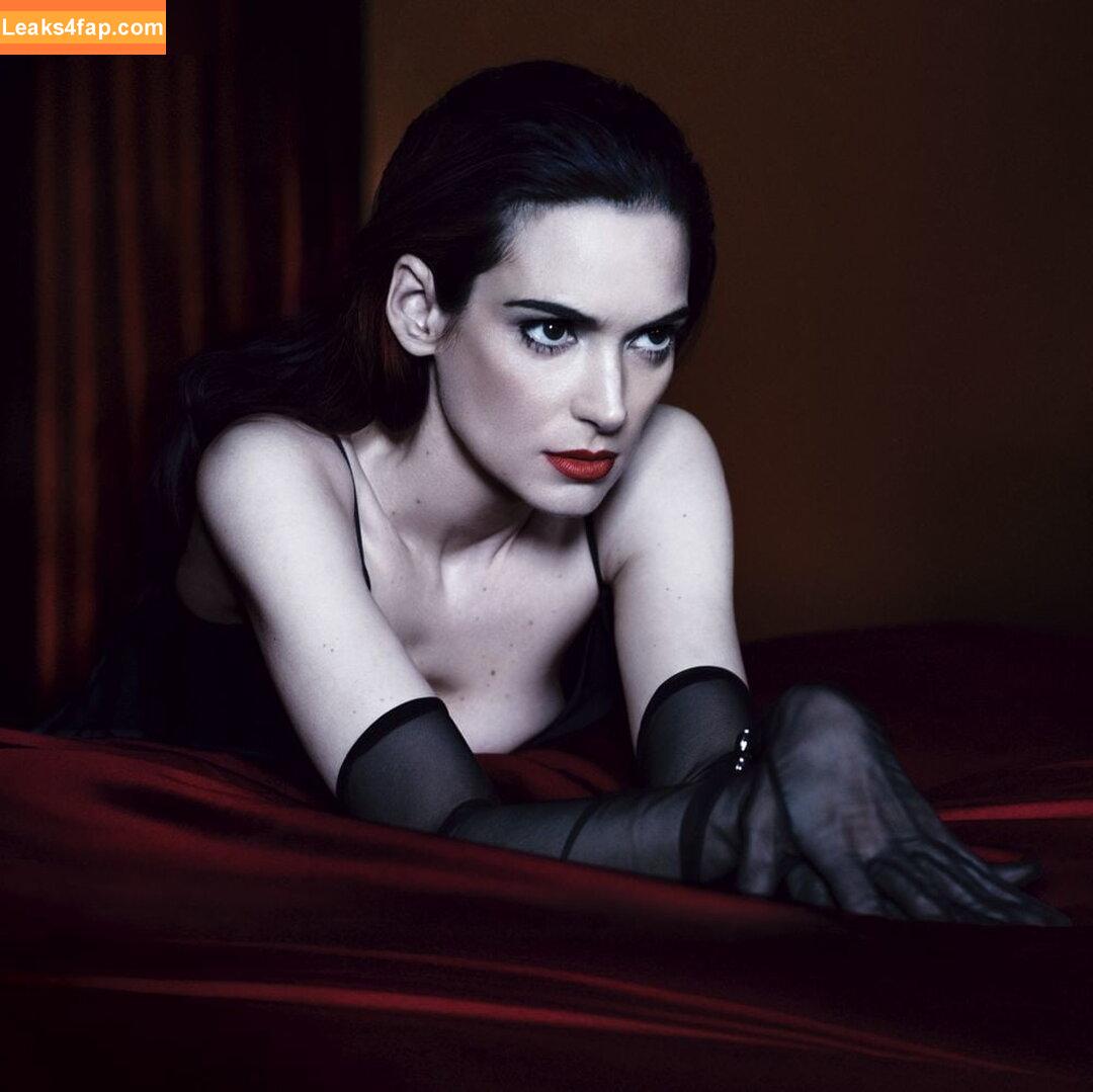 Winona Ryder / winonaryderofficial leaked photo photo #0131