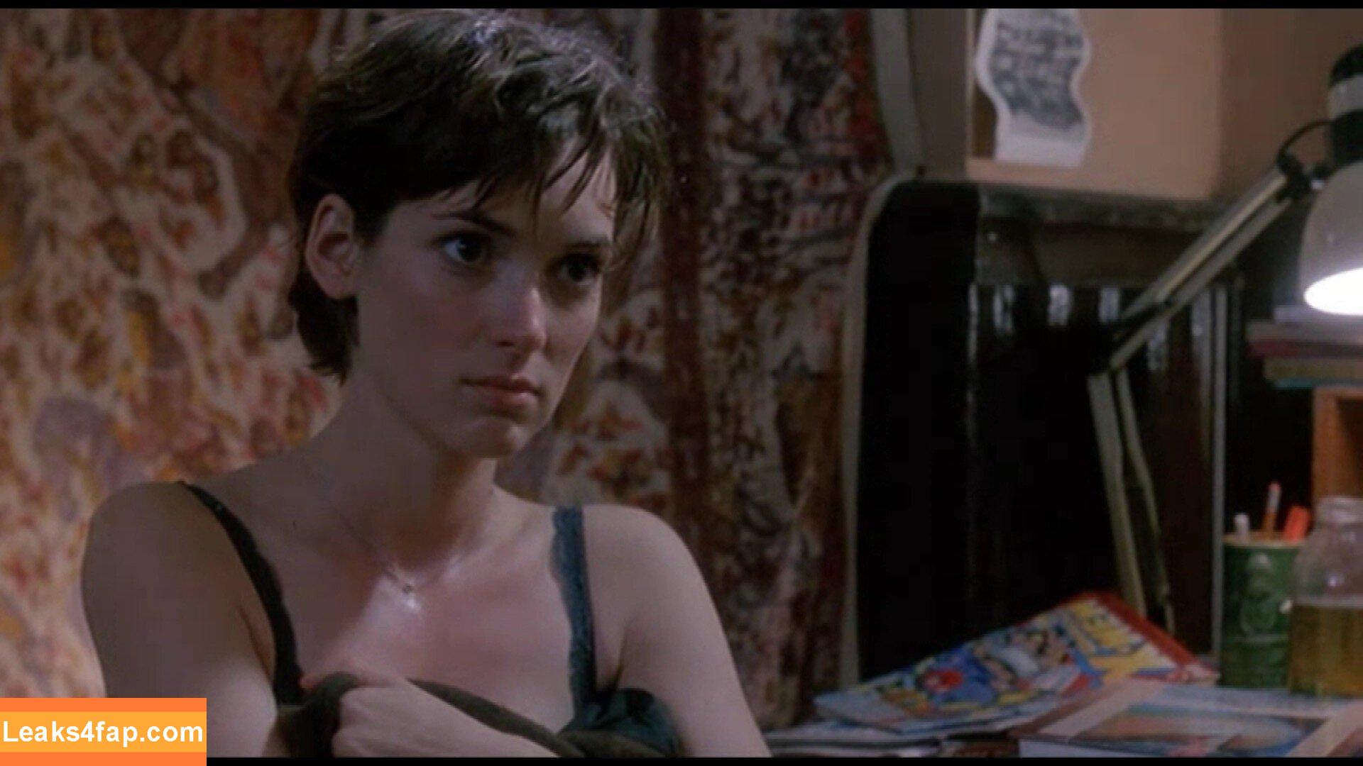 Winona Ryder / winonaryderofficial leaked photo photo #0247