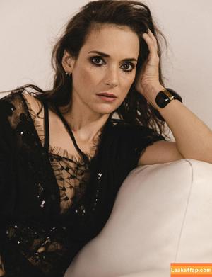 Winona Ryder photo #0049