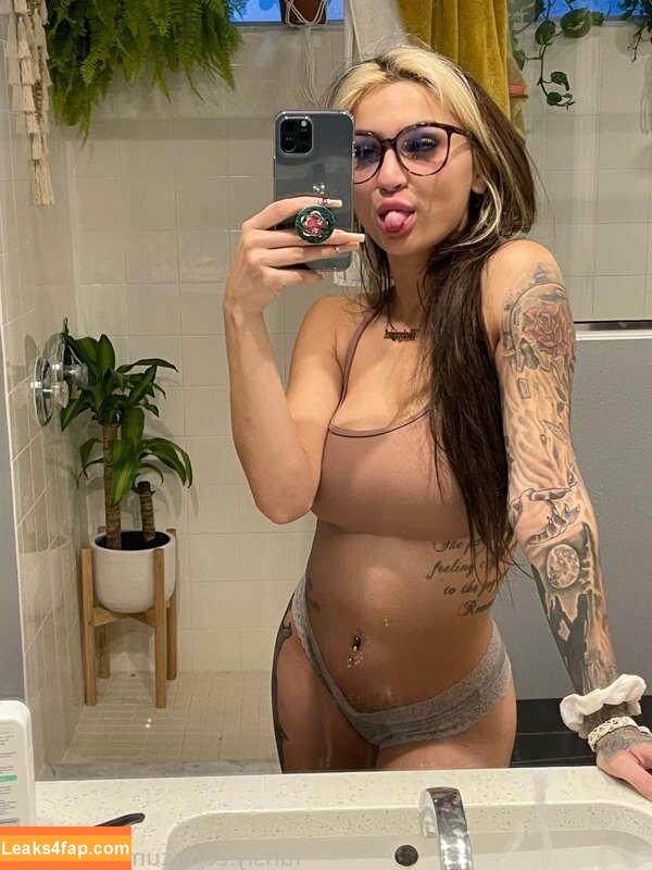 woahnatty / cumslutnatalie / https: / kaymbooz leaked photo photo #0637