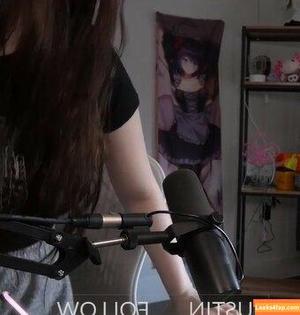 Wolfabelle photo #0102