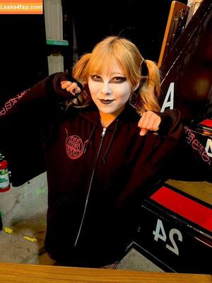 WomenJoshi photo #4737