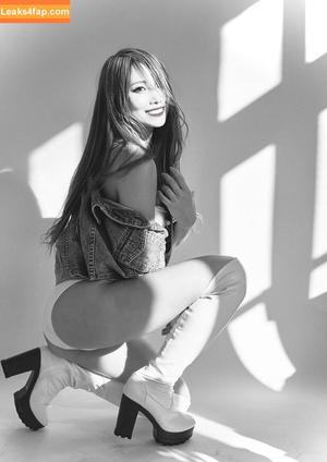 WomenJoshi photo #4815