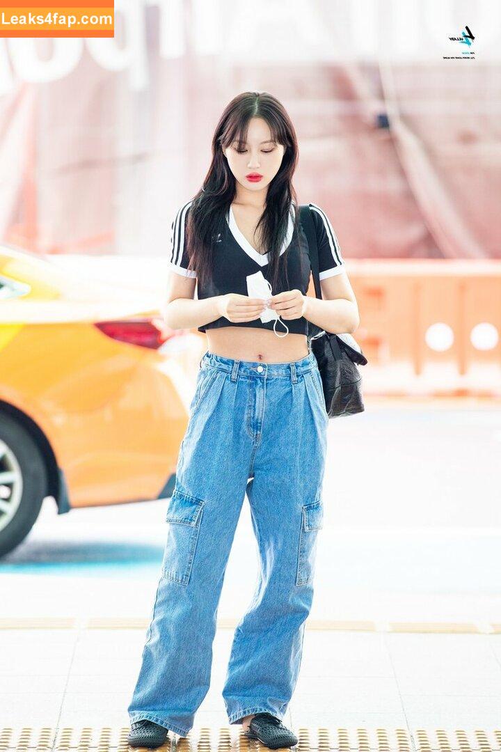 WomenK-pop /  leaked photo photo #0022