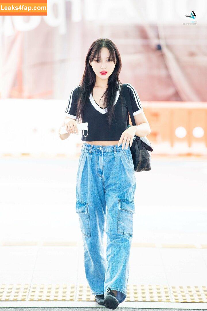 WomenK-pop /  leaked photo photo #0023