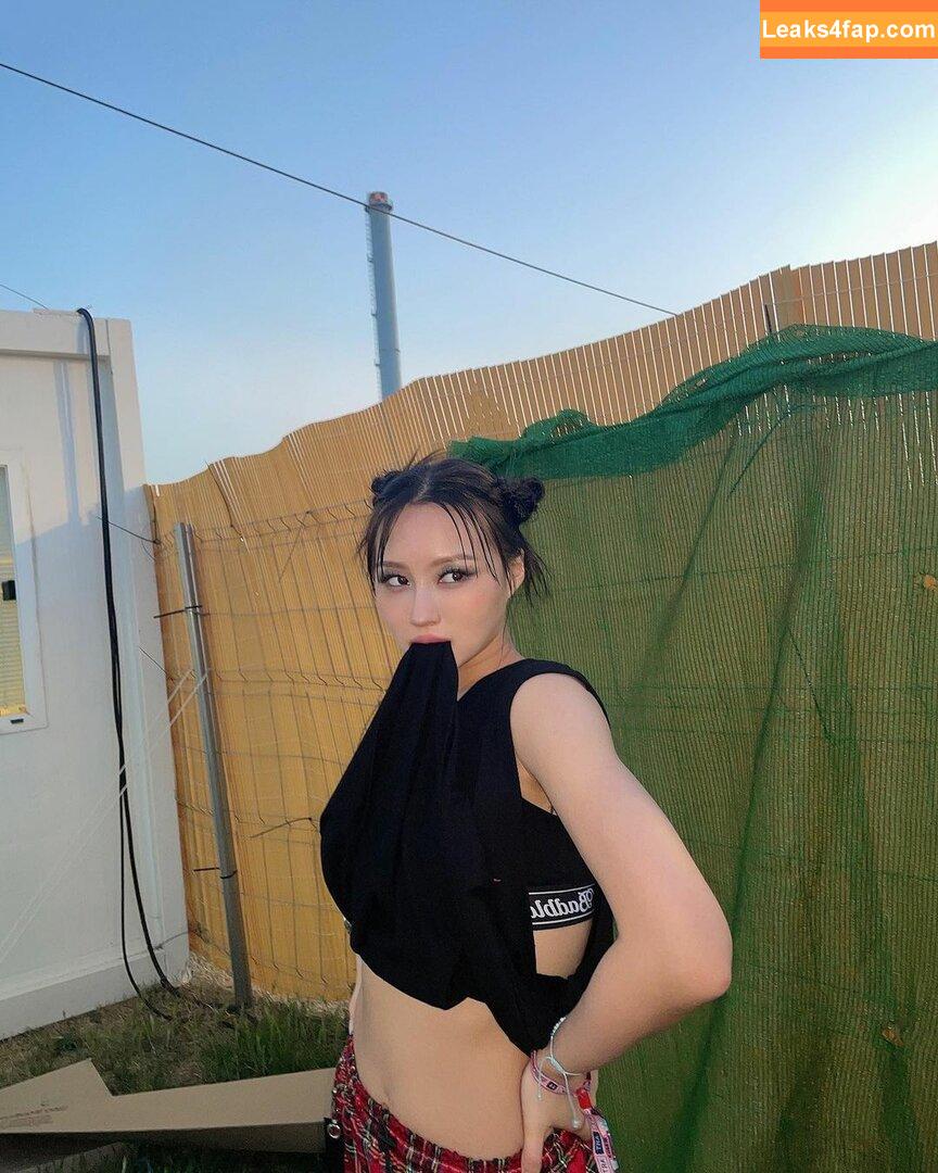 WomenK-pop /  leaked photo photo #0027