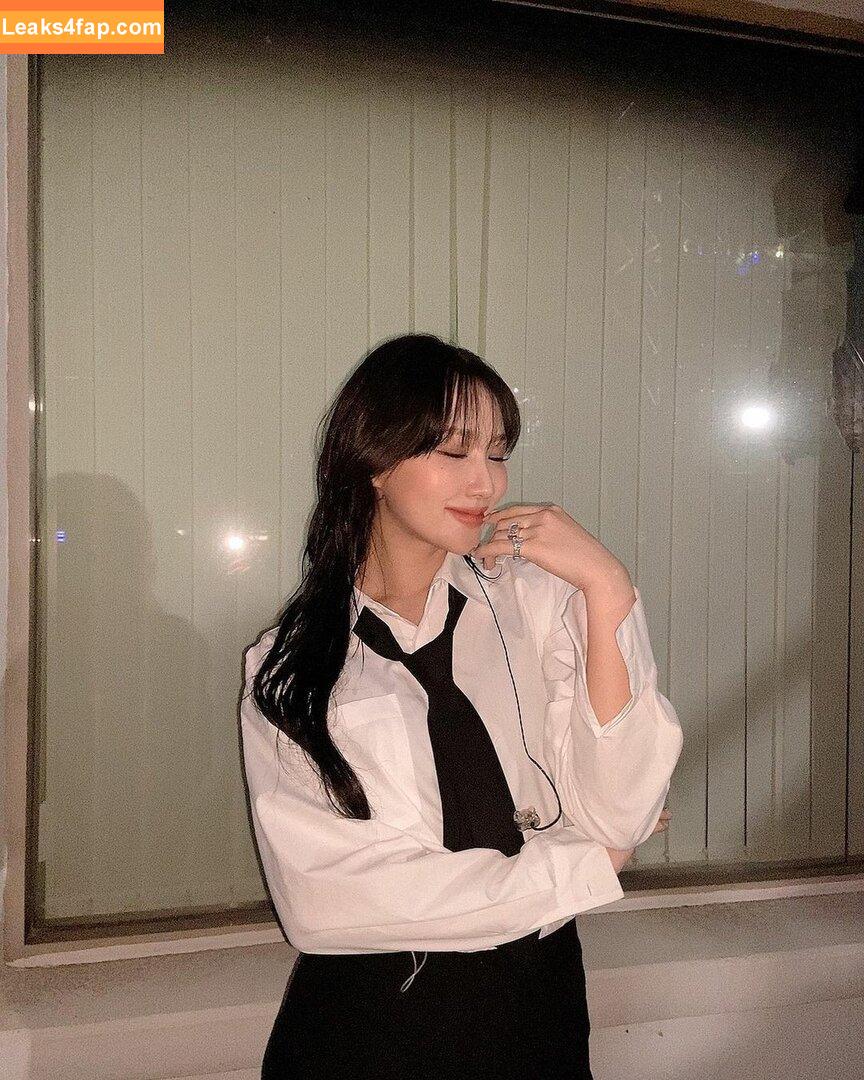 WomenK-pop /  leaked photo photo #0032