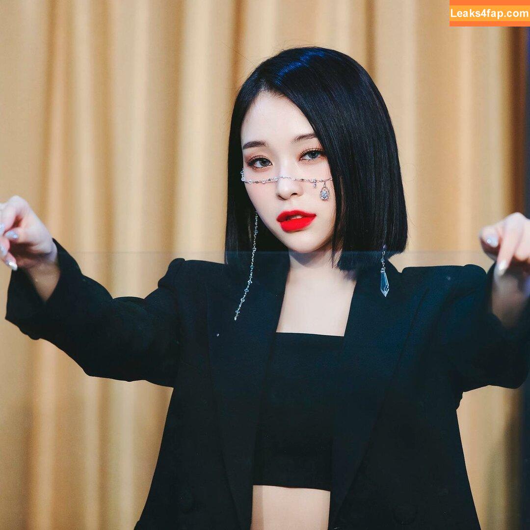 WomenK-pop /  leaked photo photo #0045