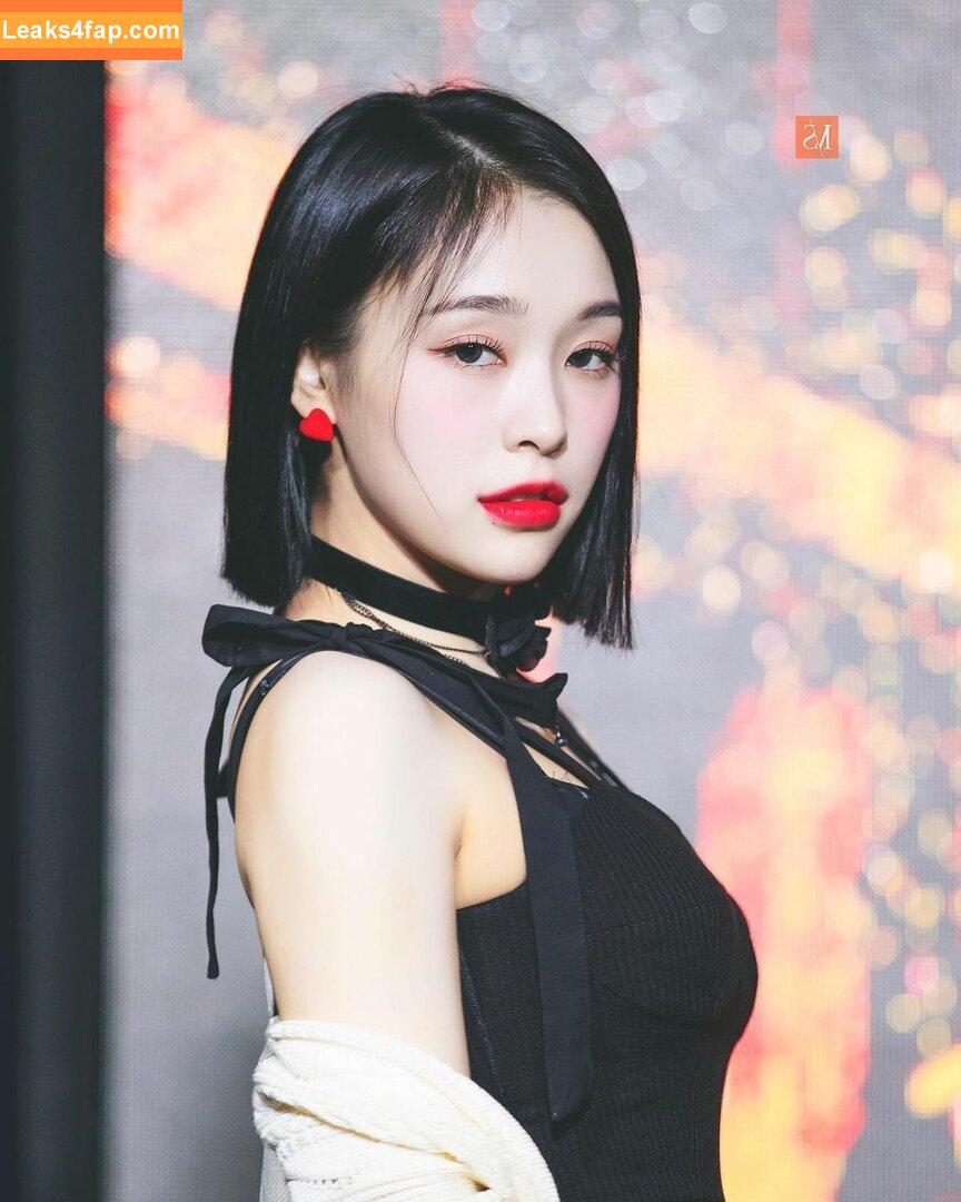 WomenK-pop /  leaked photo photo #0047