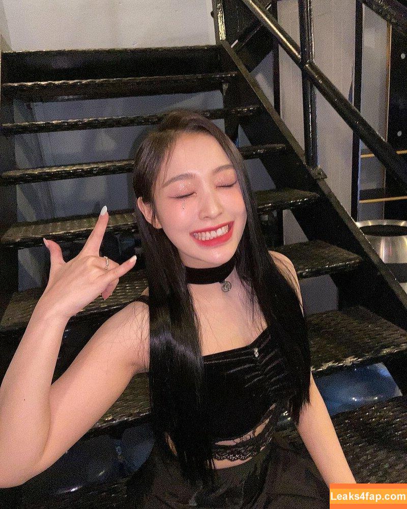 WomenK-pop /  leaked photo photo #0064