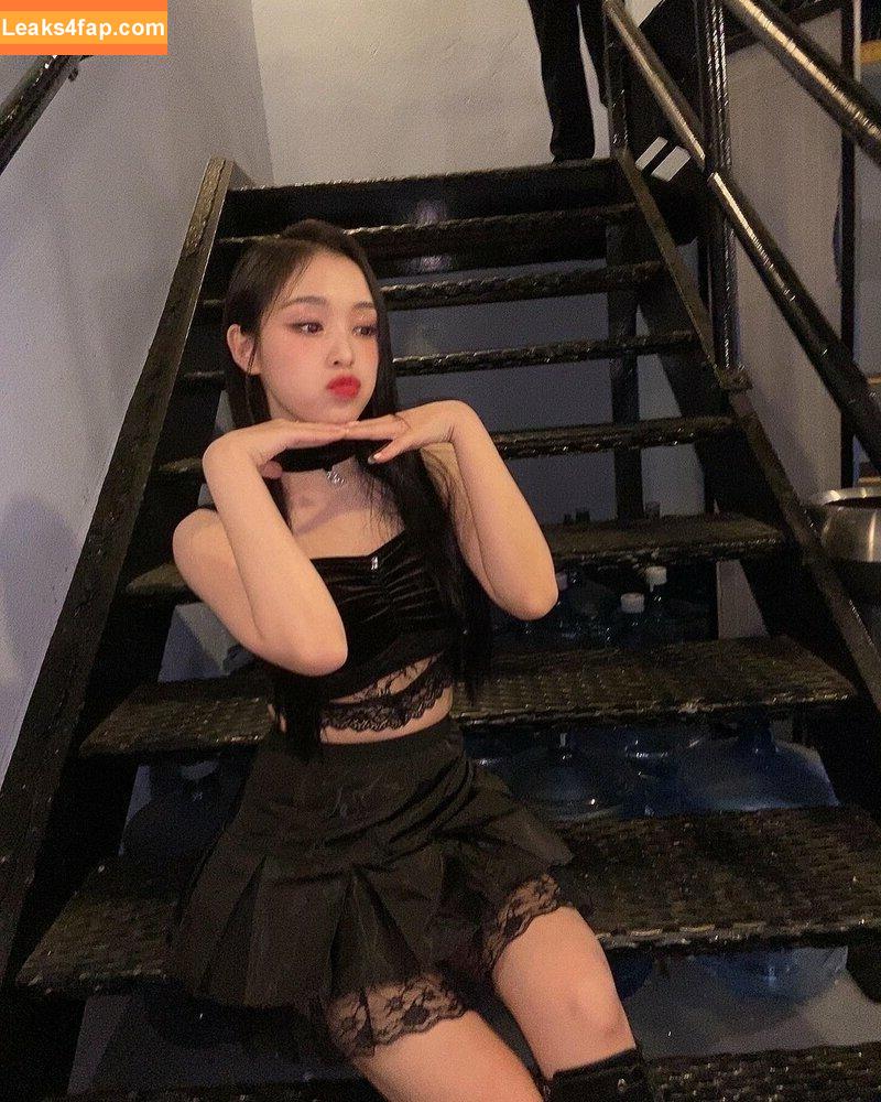 WomenK-pop /  leaked photo photo #0065