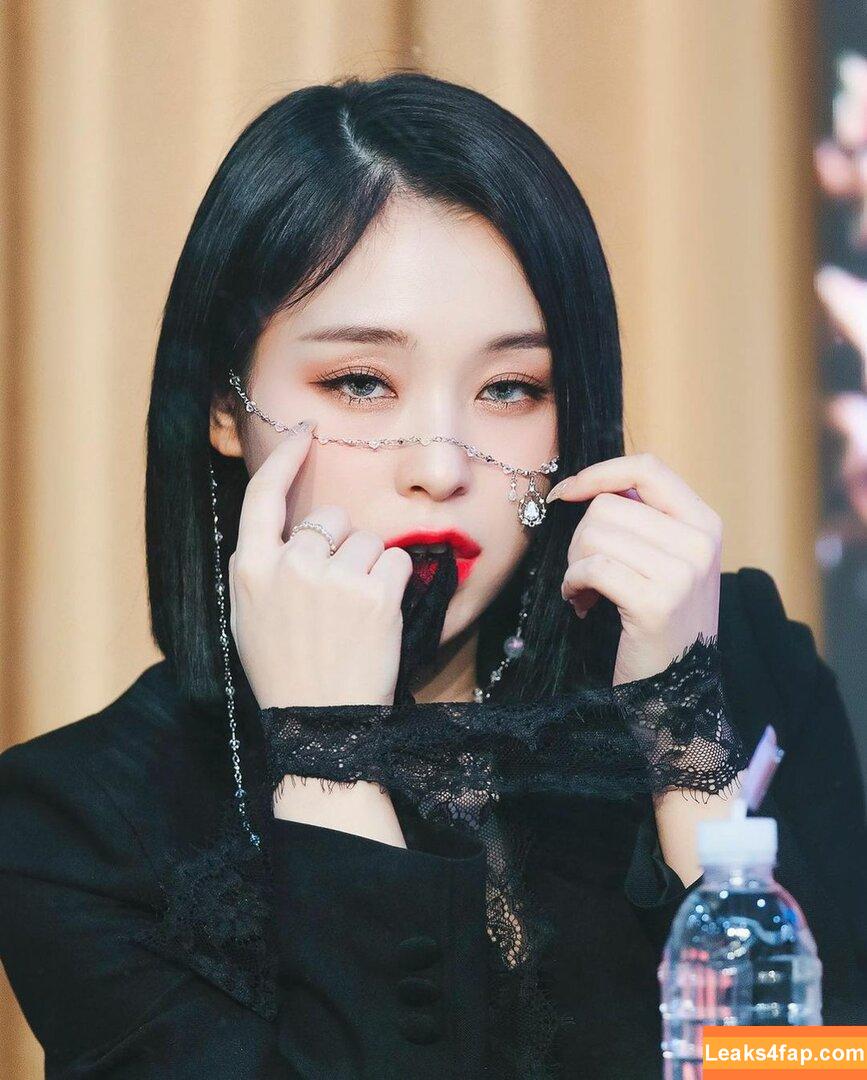 WomenK-pop /  leaked photo photo #0078